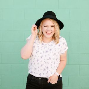 Meet your Posher, Emma